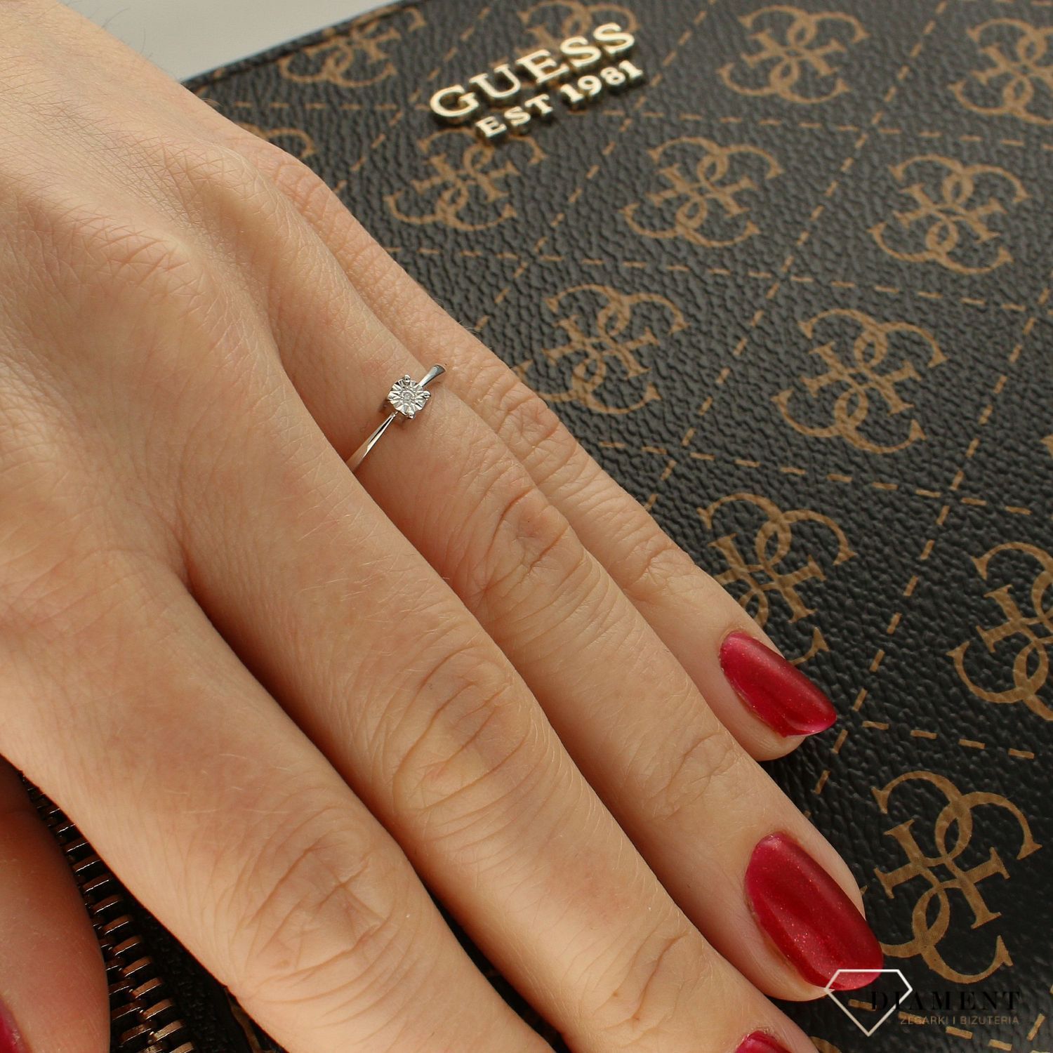 Pierścionek złoty DIAMENT białe złoto, jeden diament KR568W 585.jpg